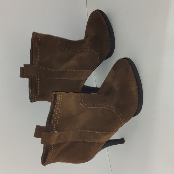 BCBG Distressed High Heel Sandra Cowboy Boots Size 9 Brown - Picture 1 of 13